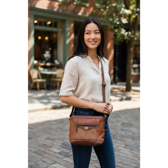 b.o.c Born Concept Crossbody Bag Womens Brown Woven Faux Leather Cottagecore Y2K - Picture 1 of 9